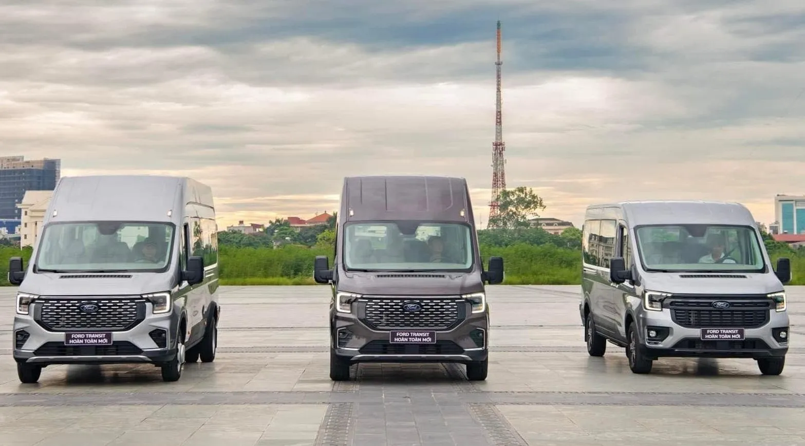 FORD TRANSIT HOÀN TOÀN MỚI