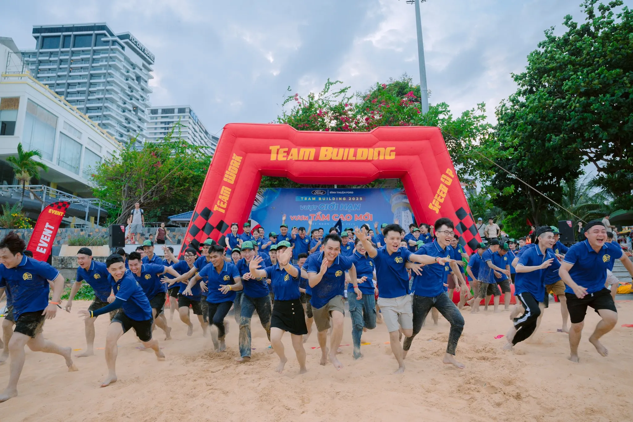Team Building Binh Thuan Ford 2025