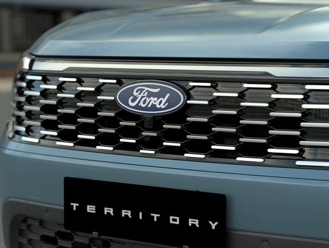 territory-titanium-front-grille-1