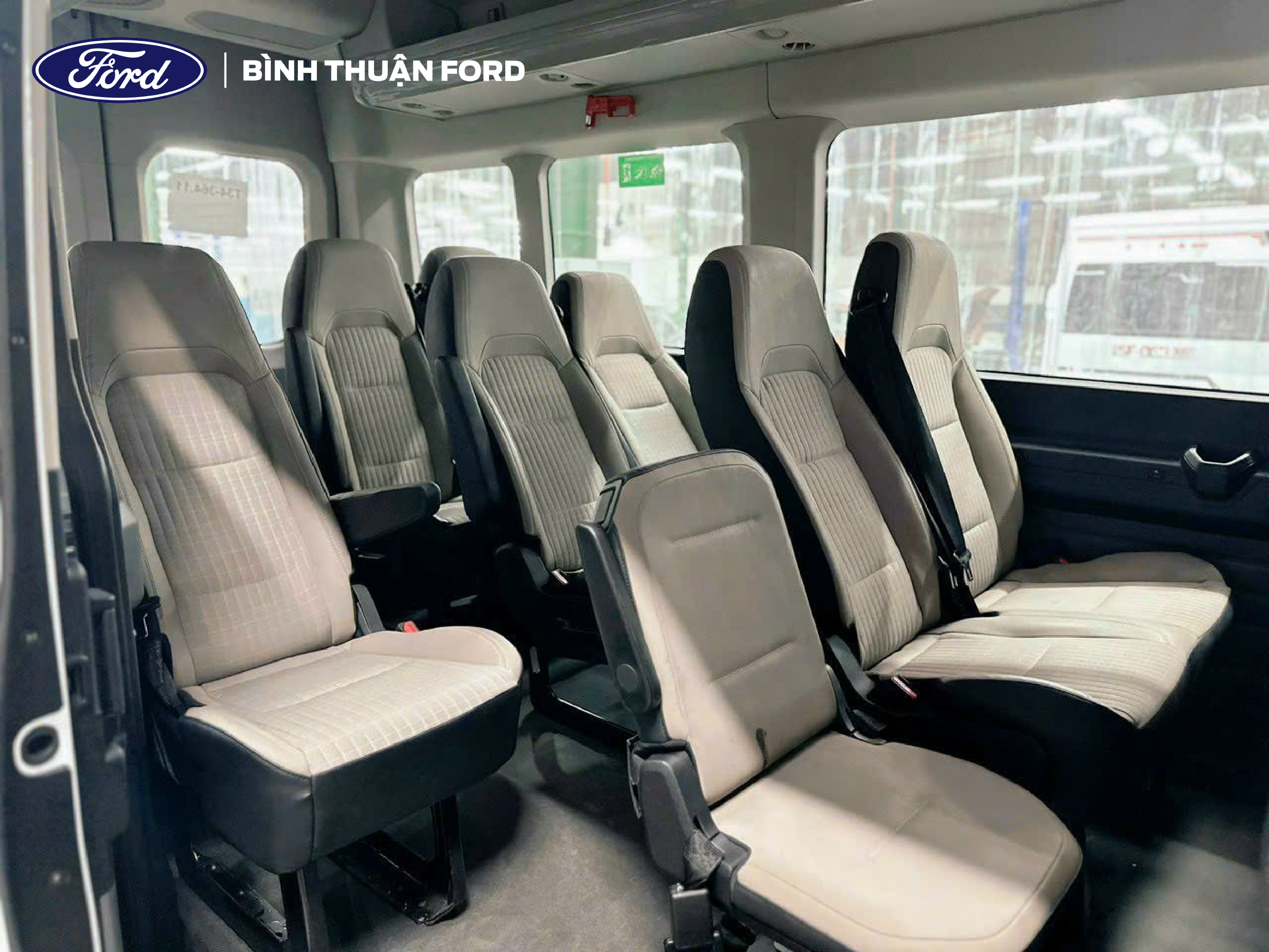 Nội thất Ford Transit Hoàn Toàn Mới 2024
